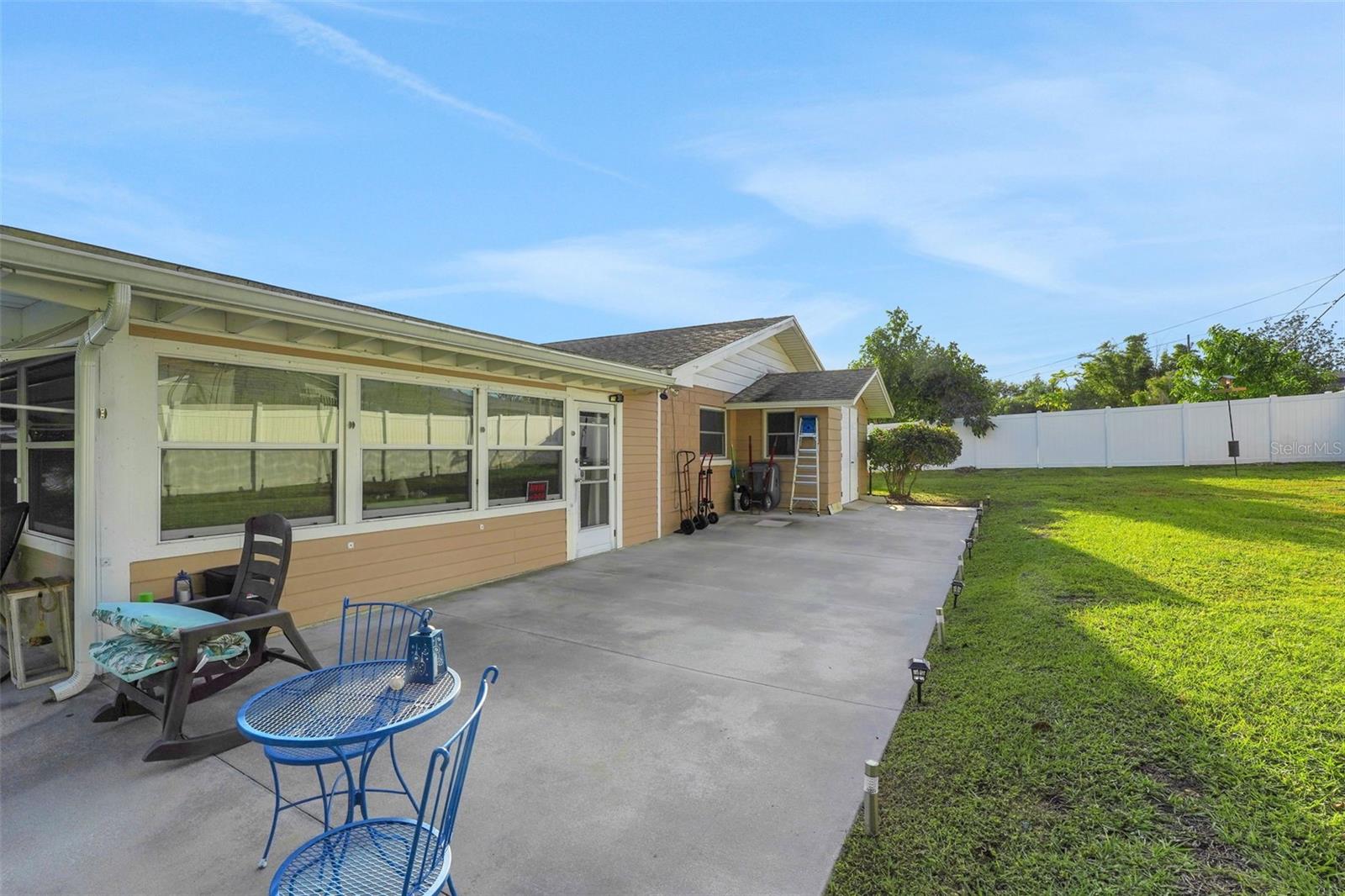 Image 51 of 63 For 7001 Skylane Drive