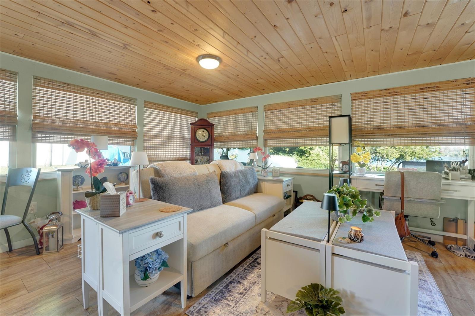 Image 7 of 63 For 7001 Skylane Drive