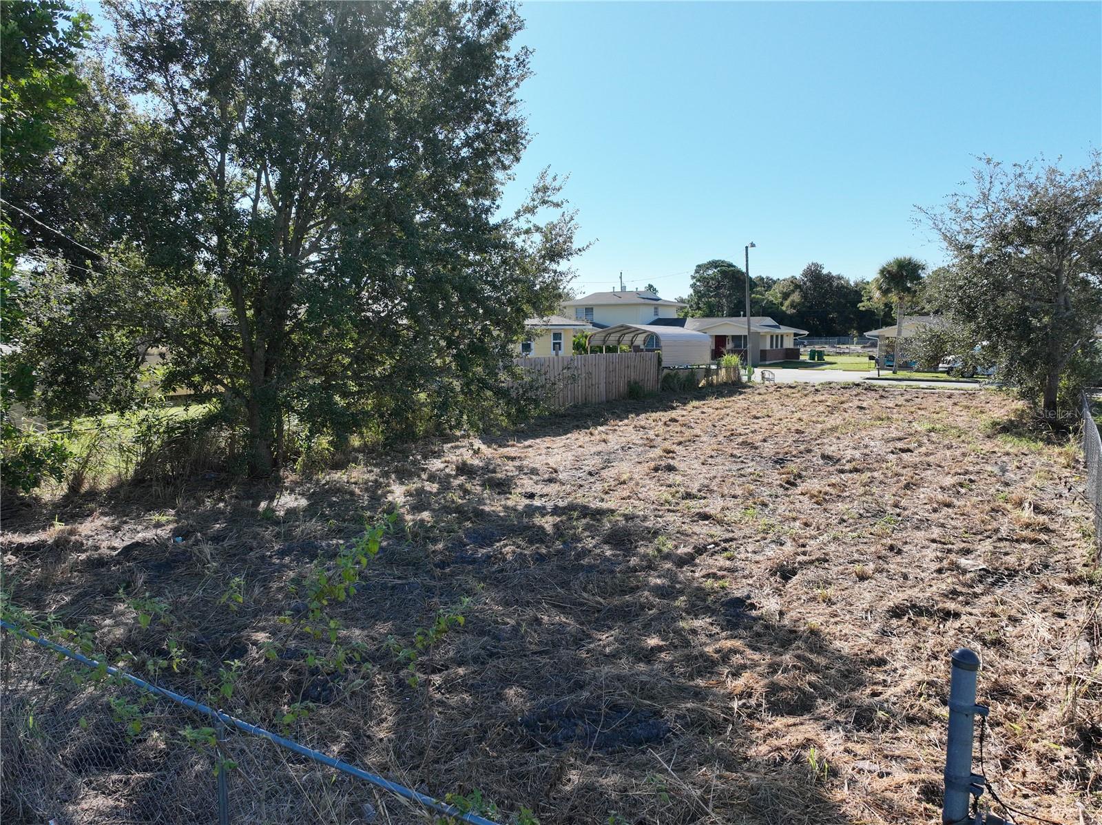 Image 9 of 23 For 478 Roosevelt Avenue