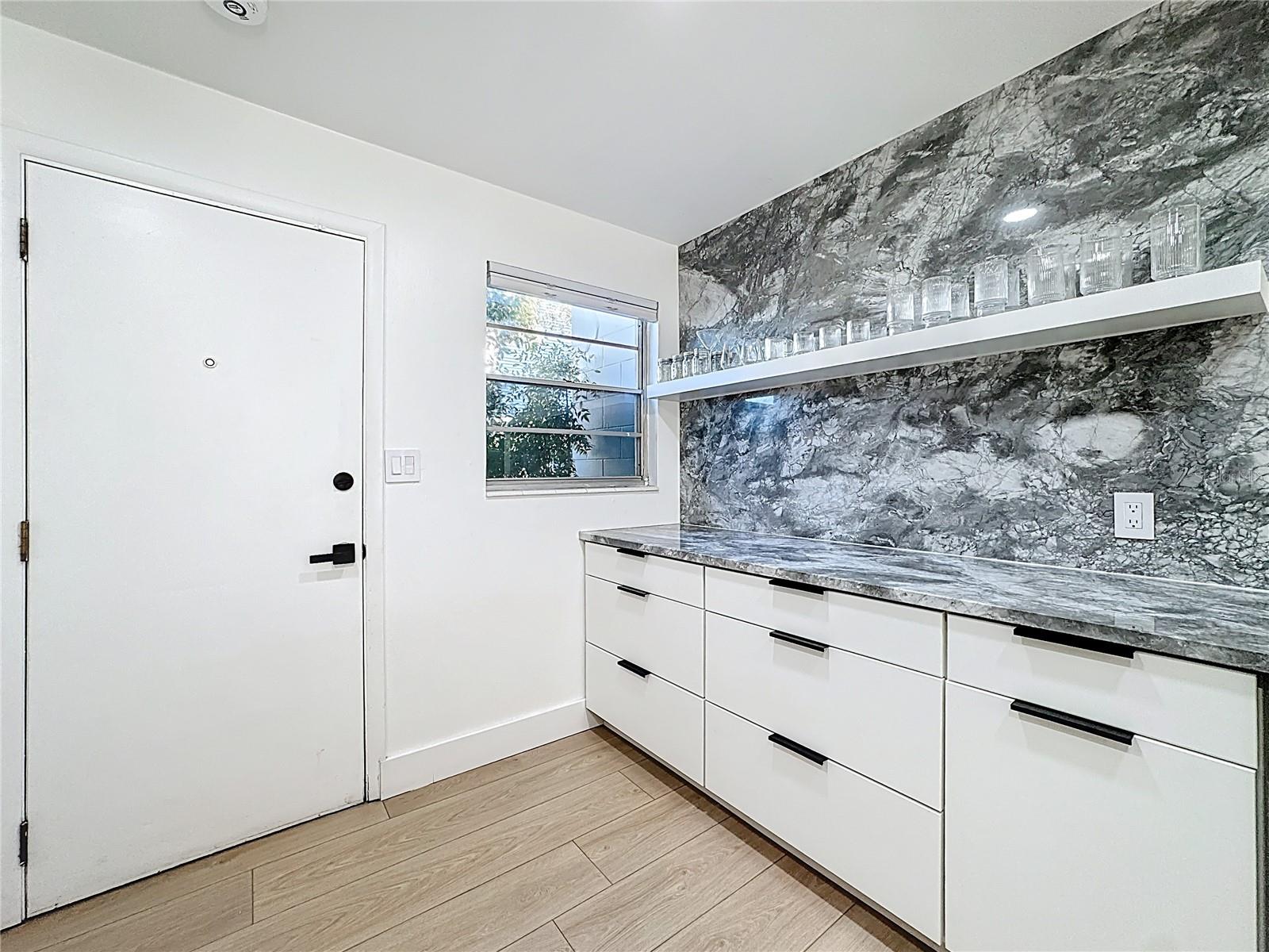 Image 14 of 33 For 4328 Edgewater Drive E103