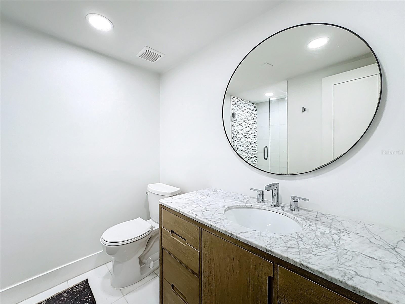 Image 24 of 33 For 4328 Edgewater Drive E103