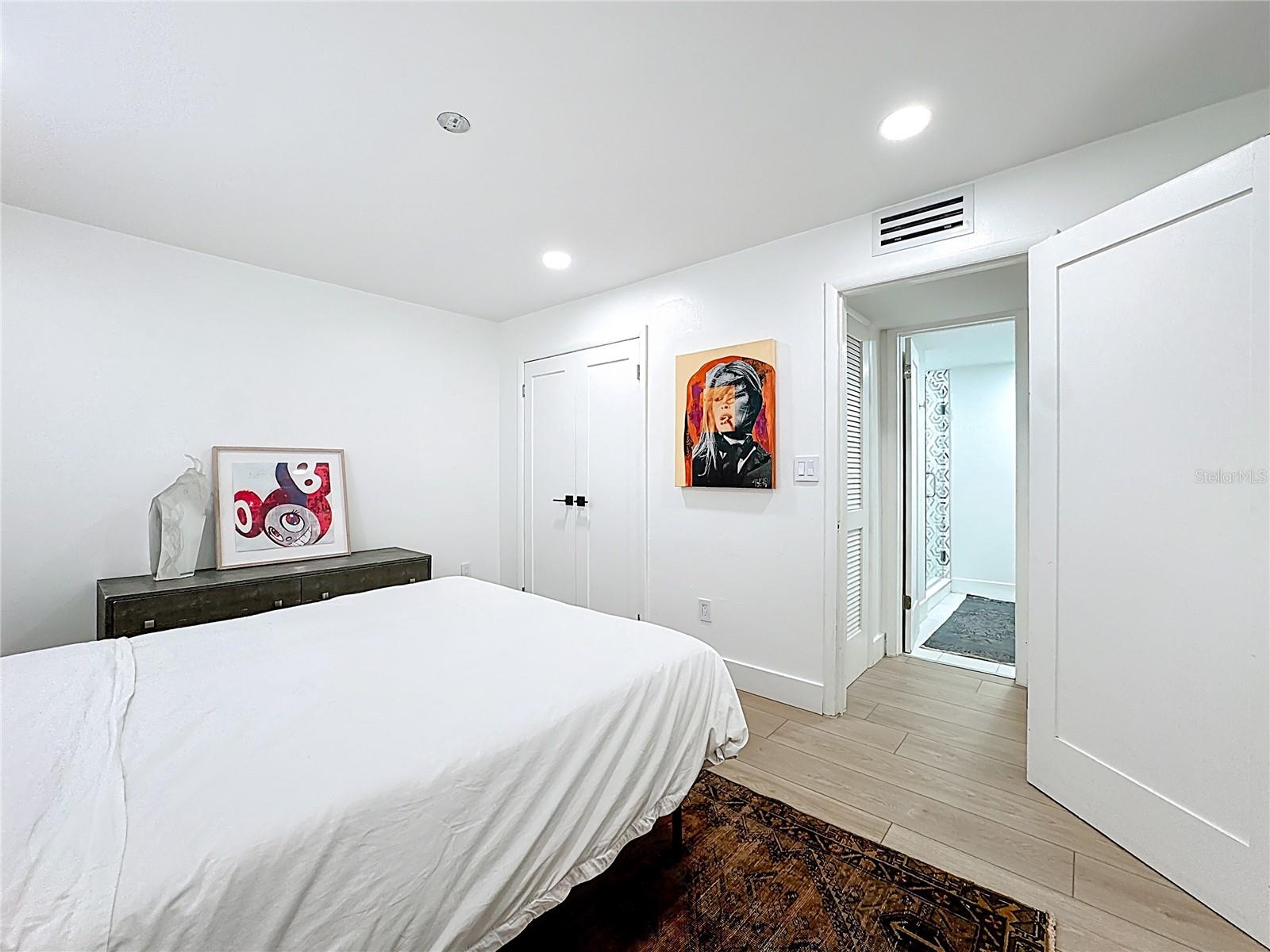 Image 25 of 33 For 4328 Edgewater Drive E103