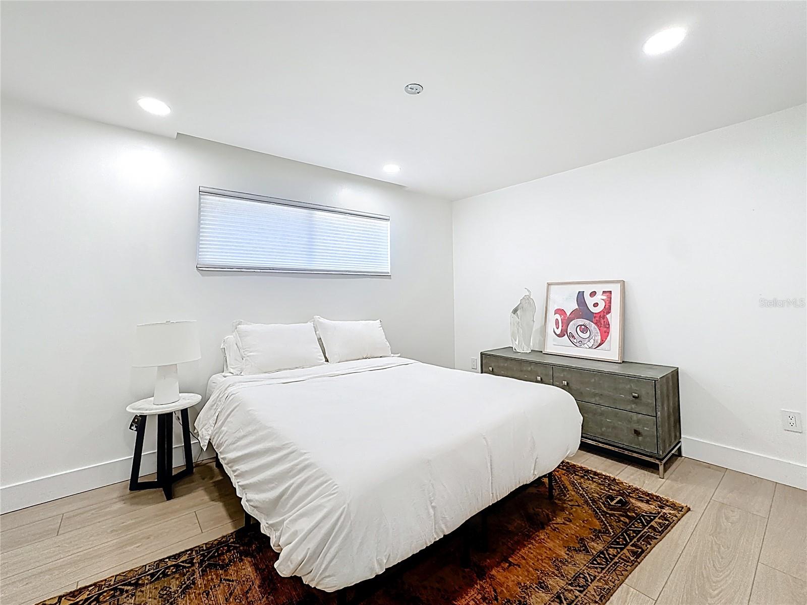 Image 26 of 33 For 4328 Edgewater Drive E103