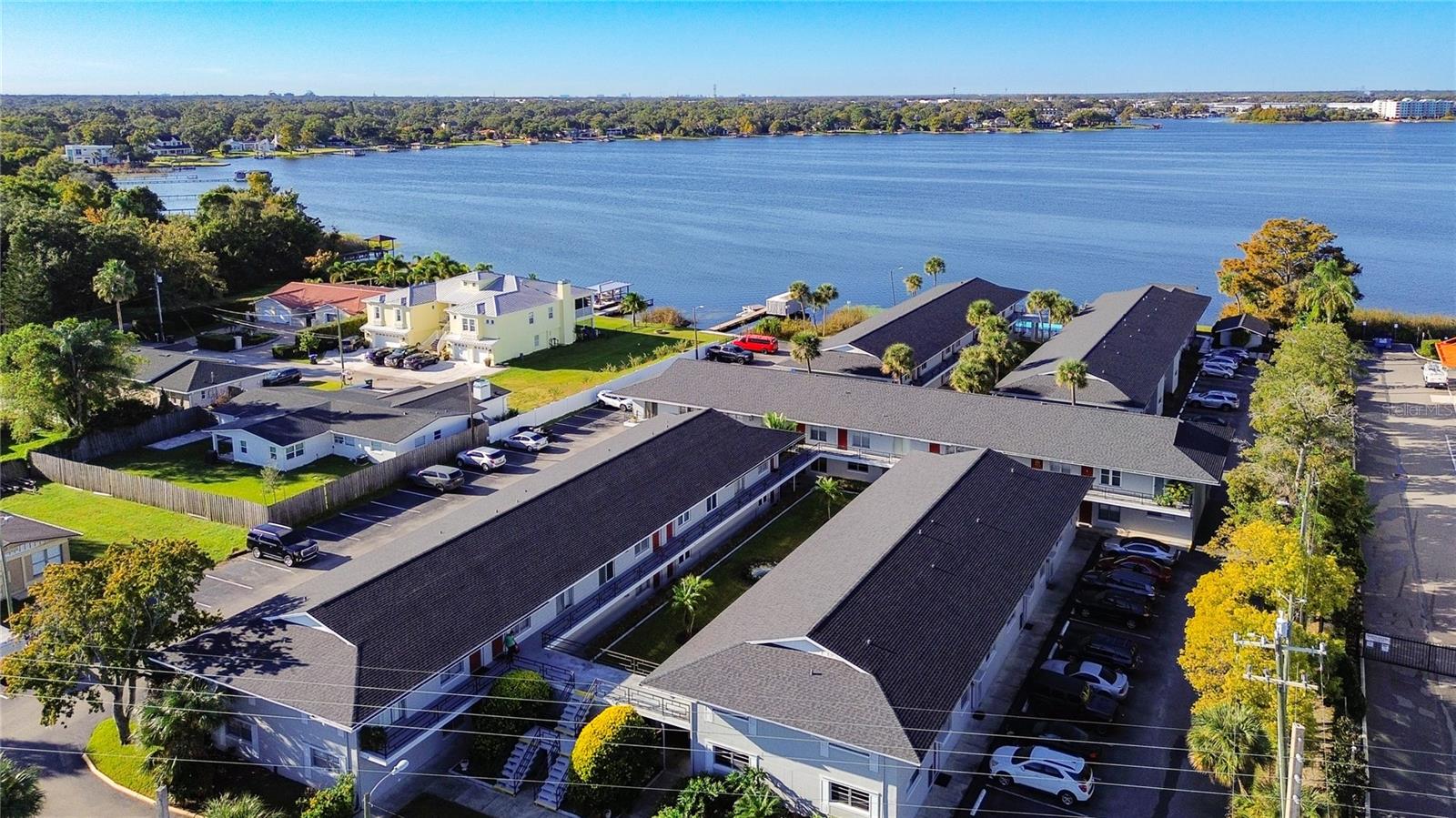 Image 4 of 33 For 4328 Edgewater Drive E103