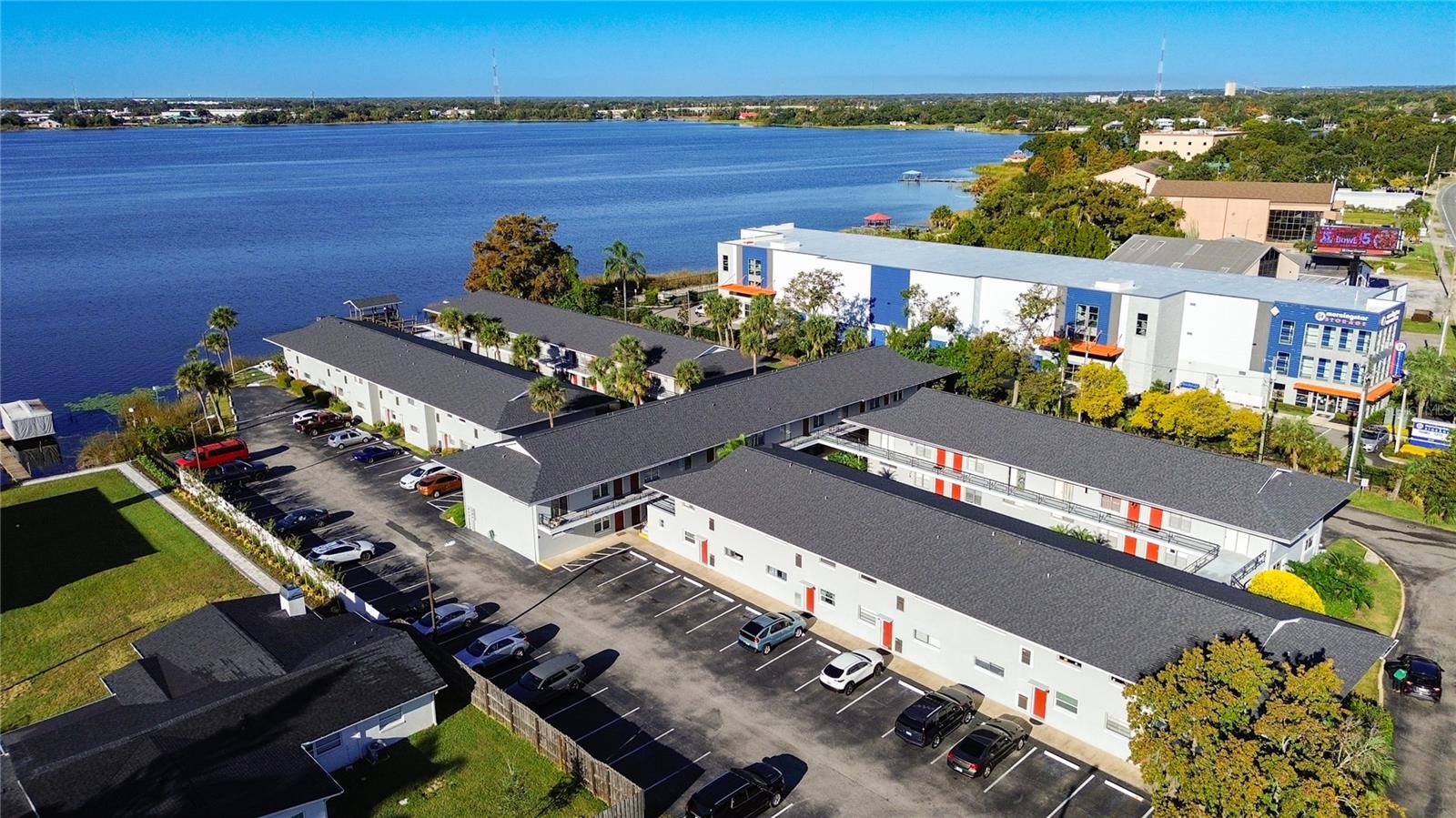 Image 5 of 33 For 4328 Edgewater Drive E103