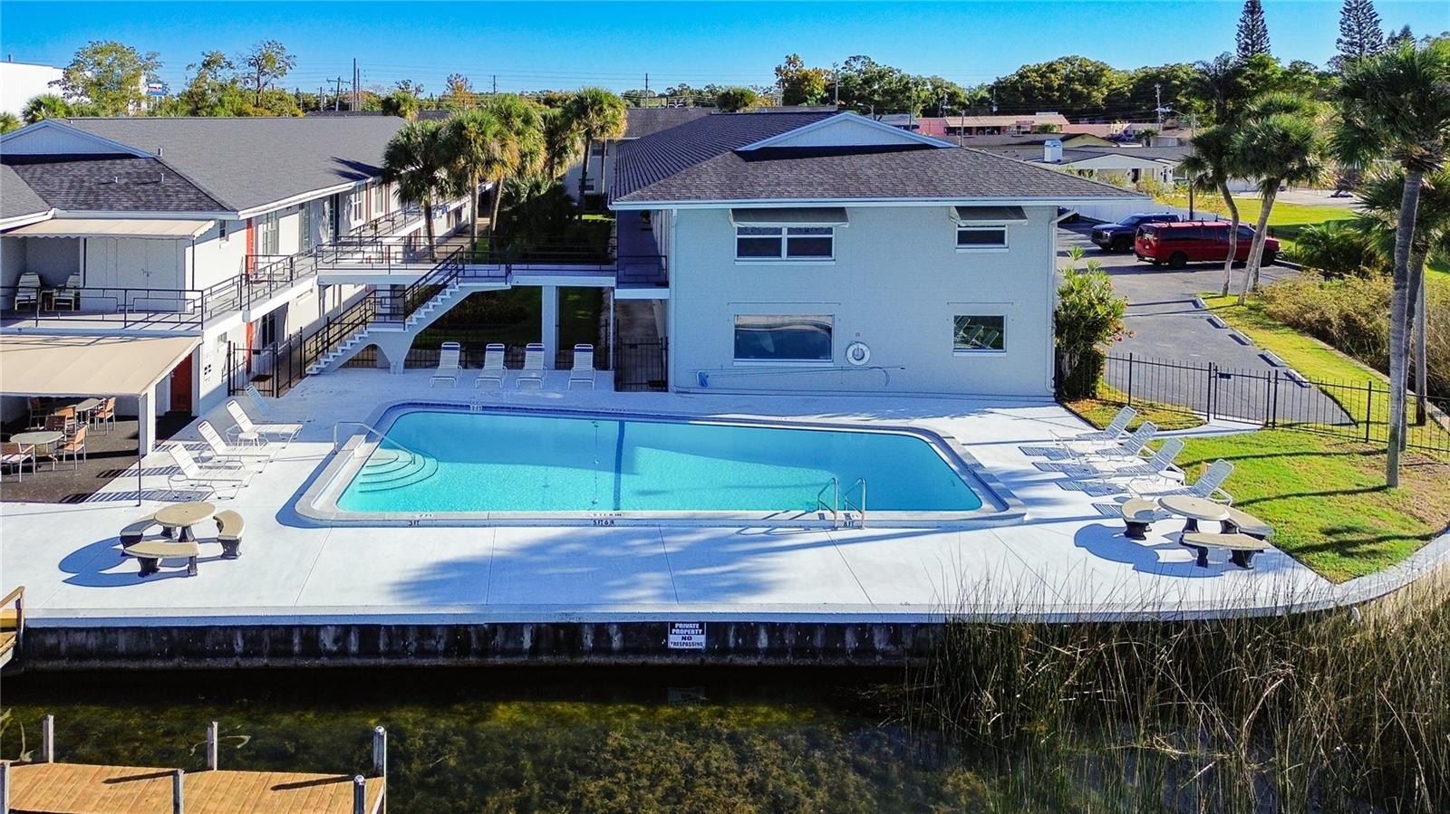 Image 6 of 33 For 4328 Edgewater Drive E103