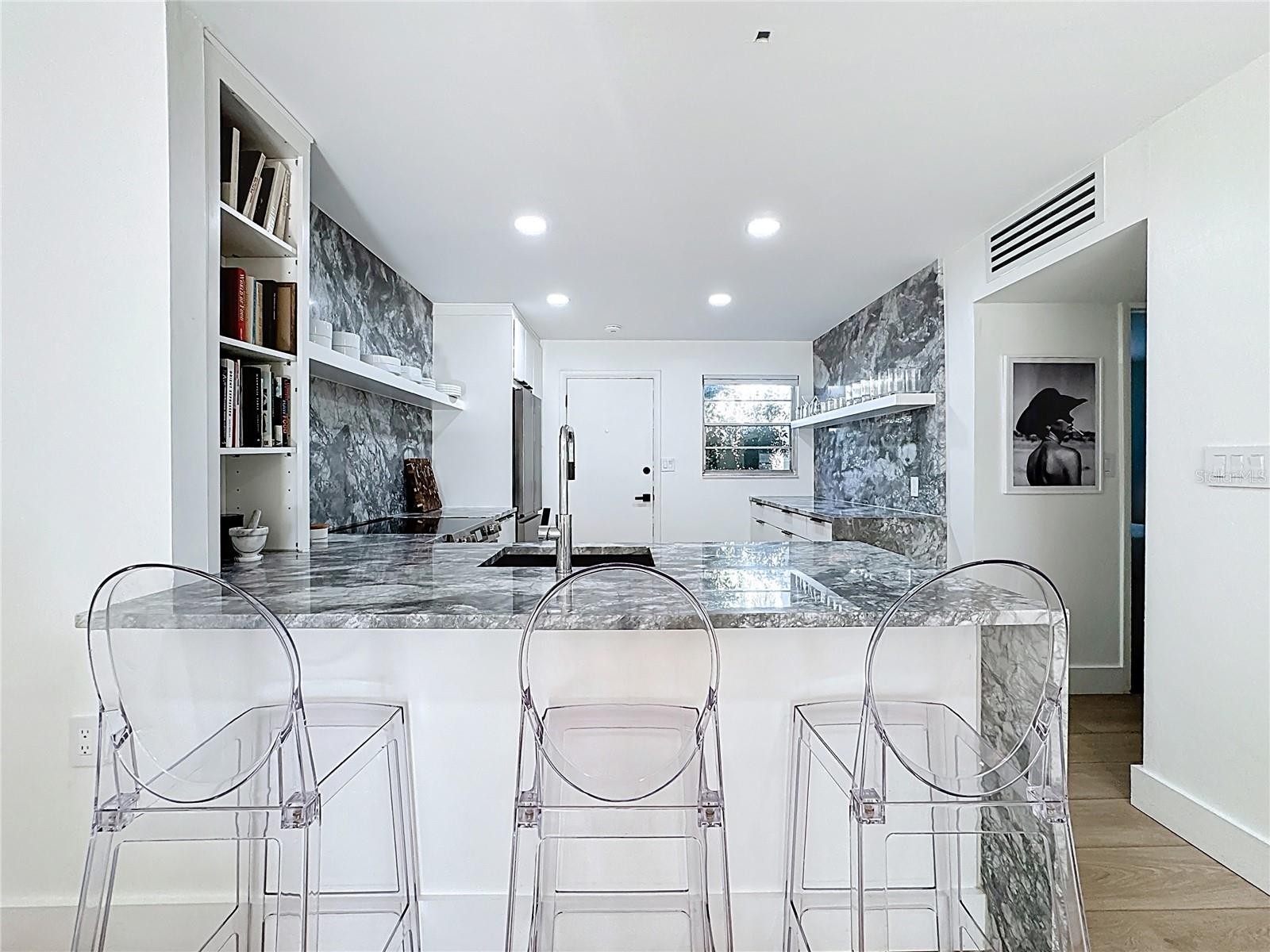 Image 9 of 33 For 4328 Edgewater Drive E103