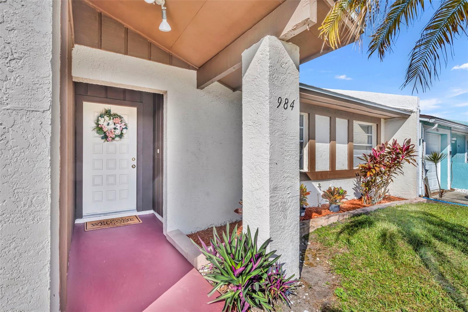 Image 2 of 28 For 984 Alicante Avenue