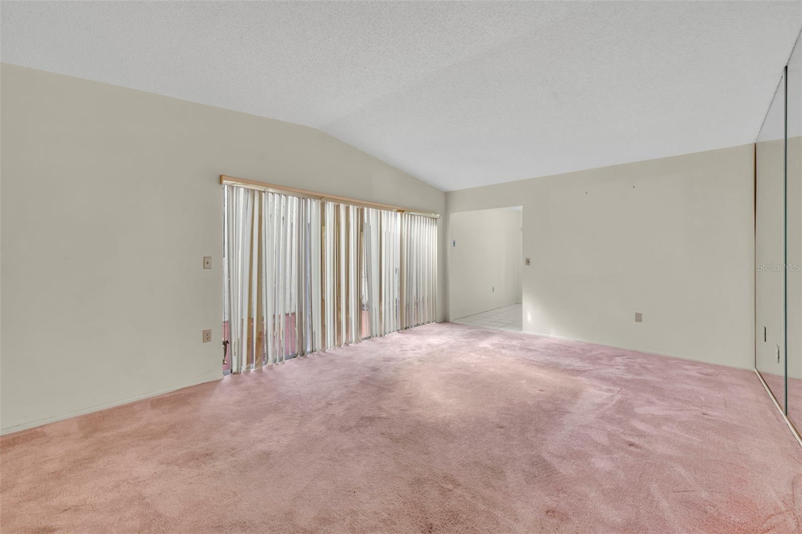 Image 8 of 28 For 984 Alicante Avenue