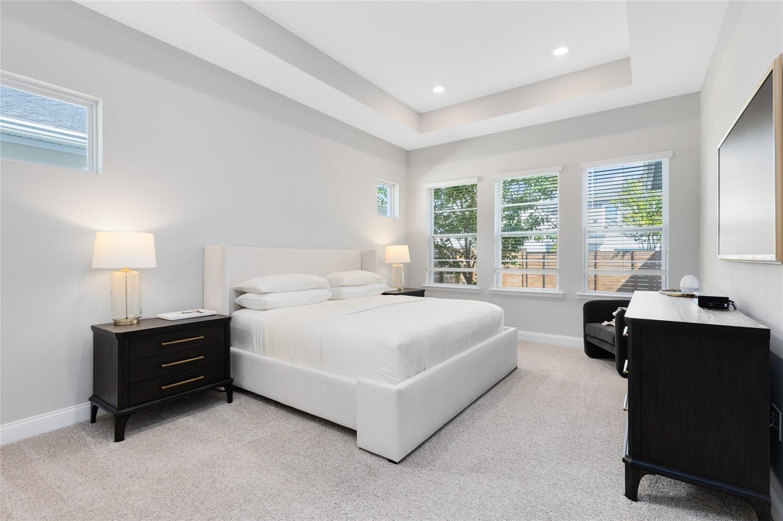 Image 11 of 50 For 8603 Dubochet Street