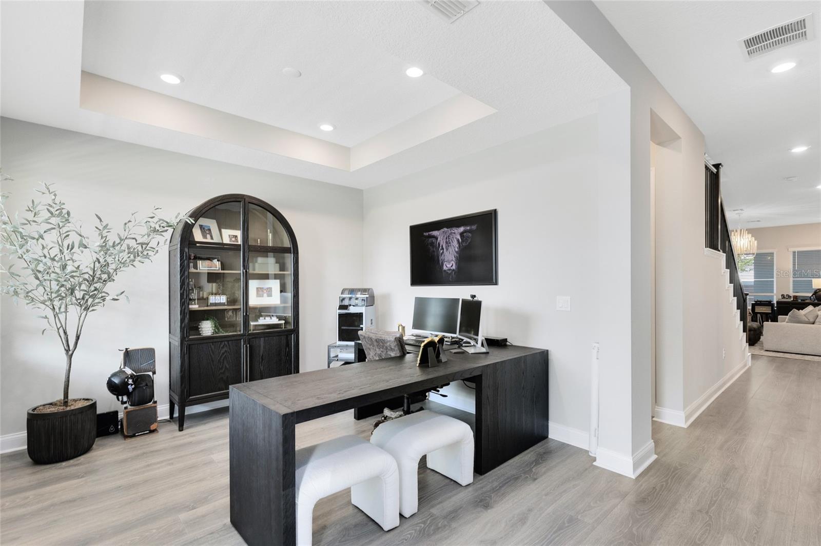 Image 17 of 50 For 8603 Dubochet Street