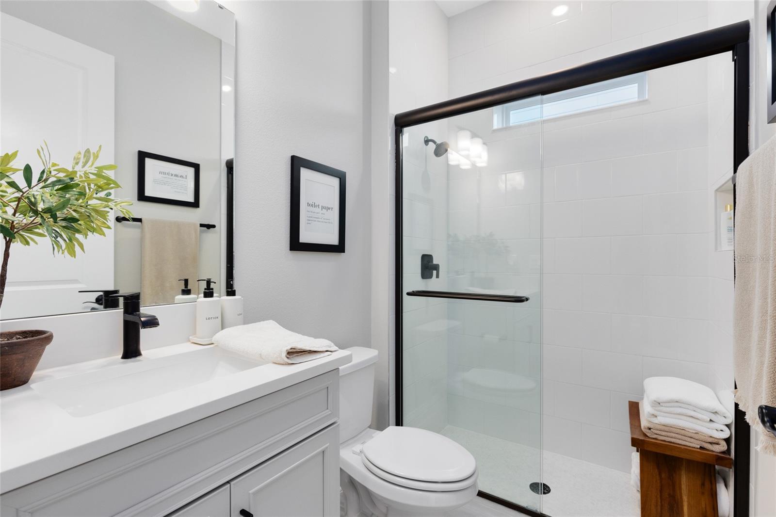 Image 26 of 50 For 8603 Dubochet Street