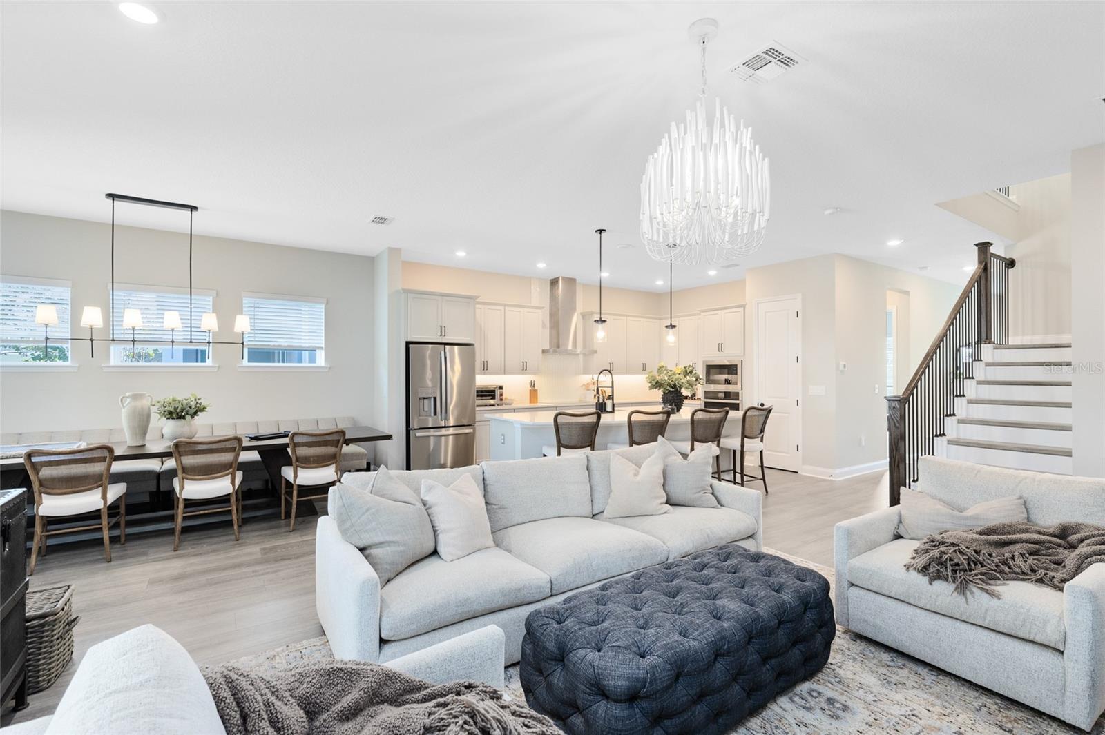 Image 6 of 50 For 8603 Dubochet Street