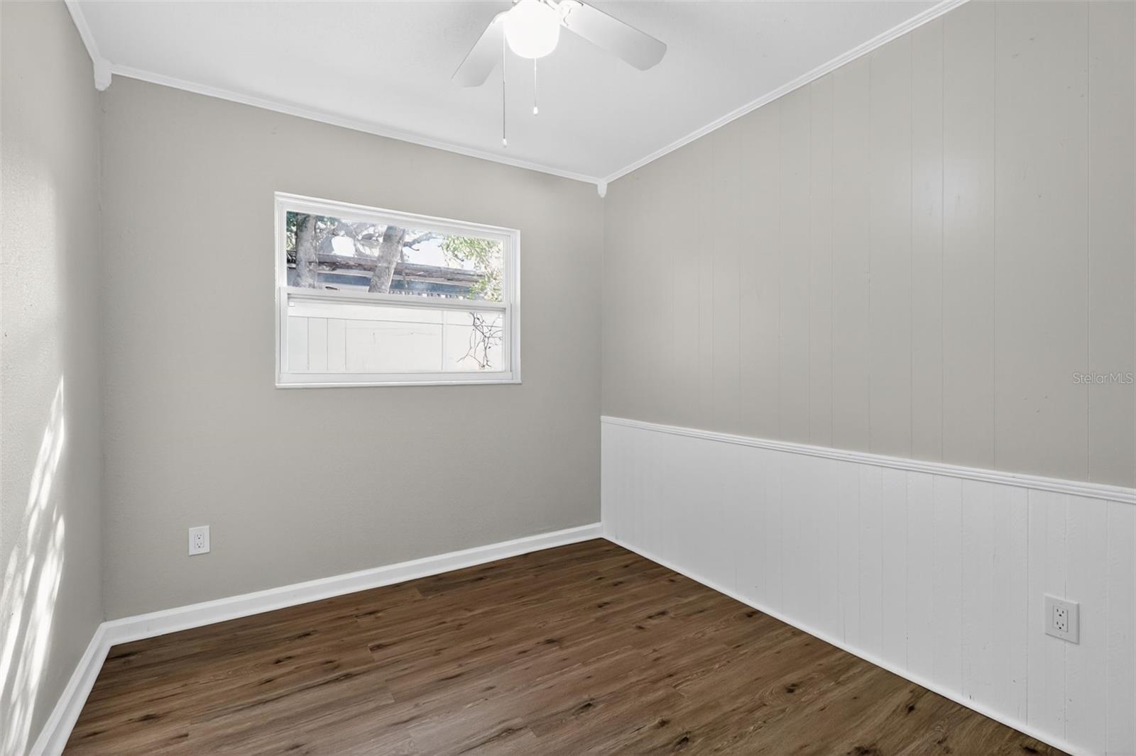 Image 13 of 25 For 1340 Overlea Street