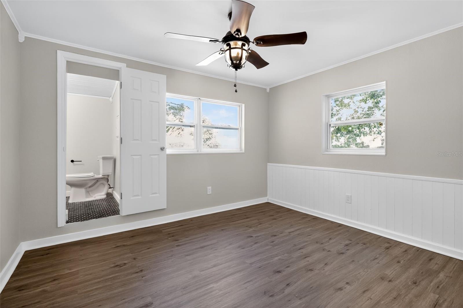 Image 14 of 25 For 1340 Overlea Street