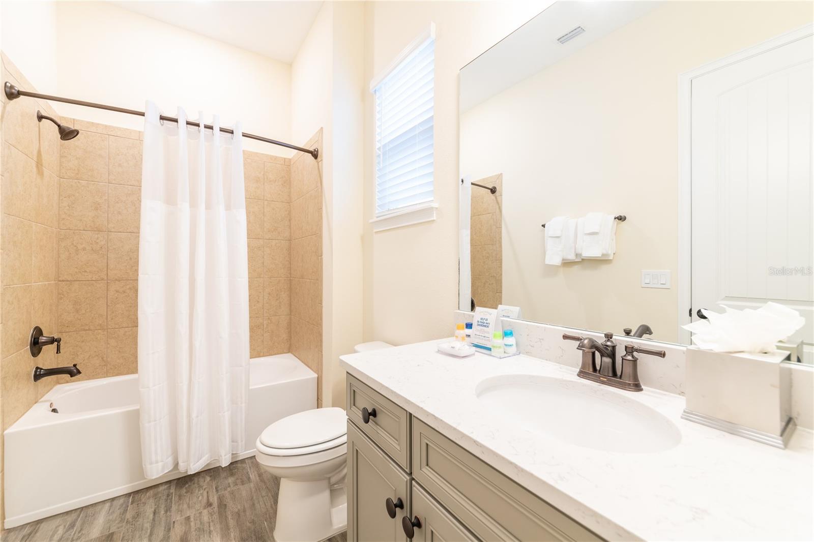 Image 14 of 71 For 8056 Lost Shaker Lane