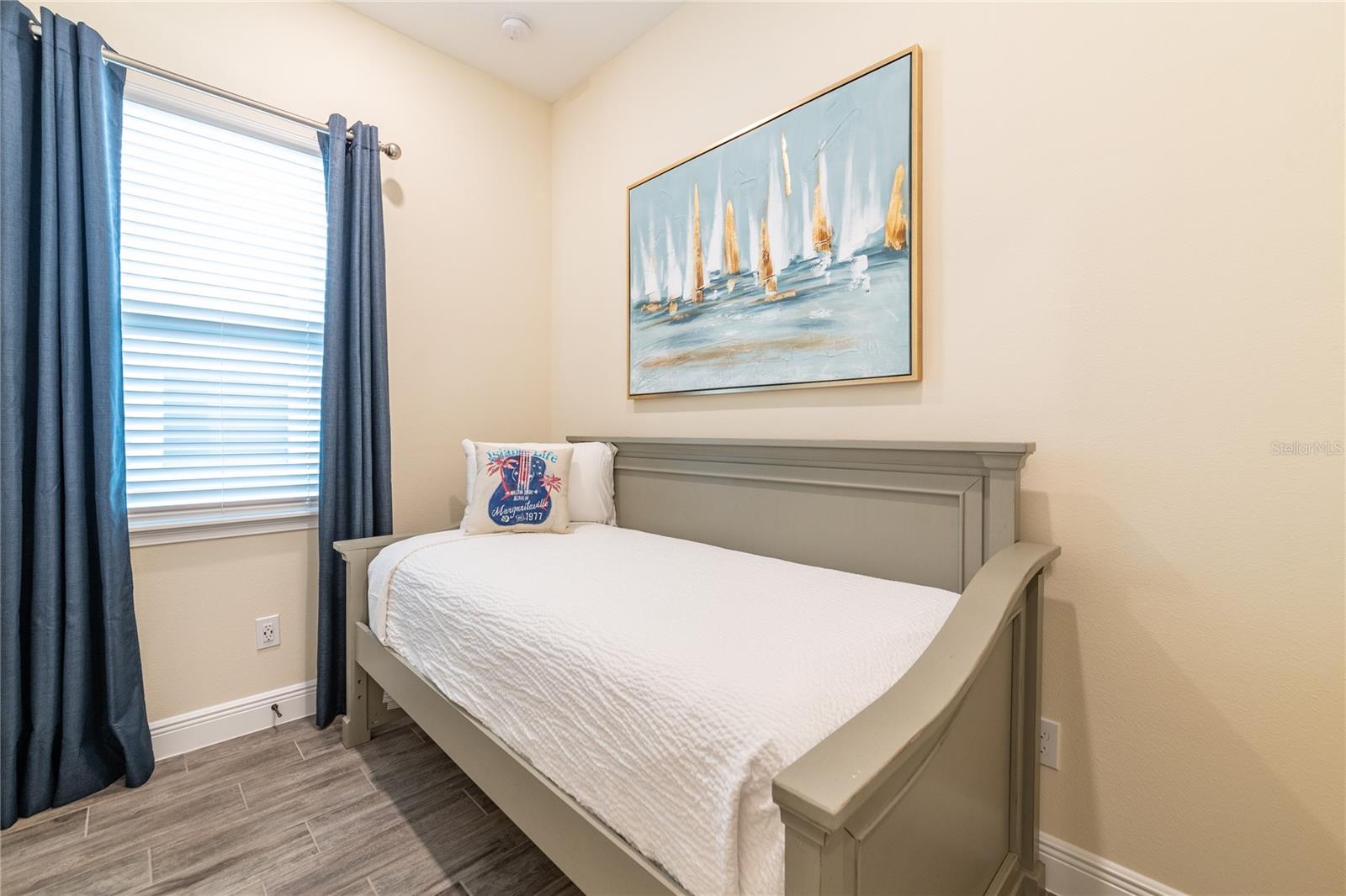 Image 15 of 71 For 8056 Lost Shaker Lane