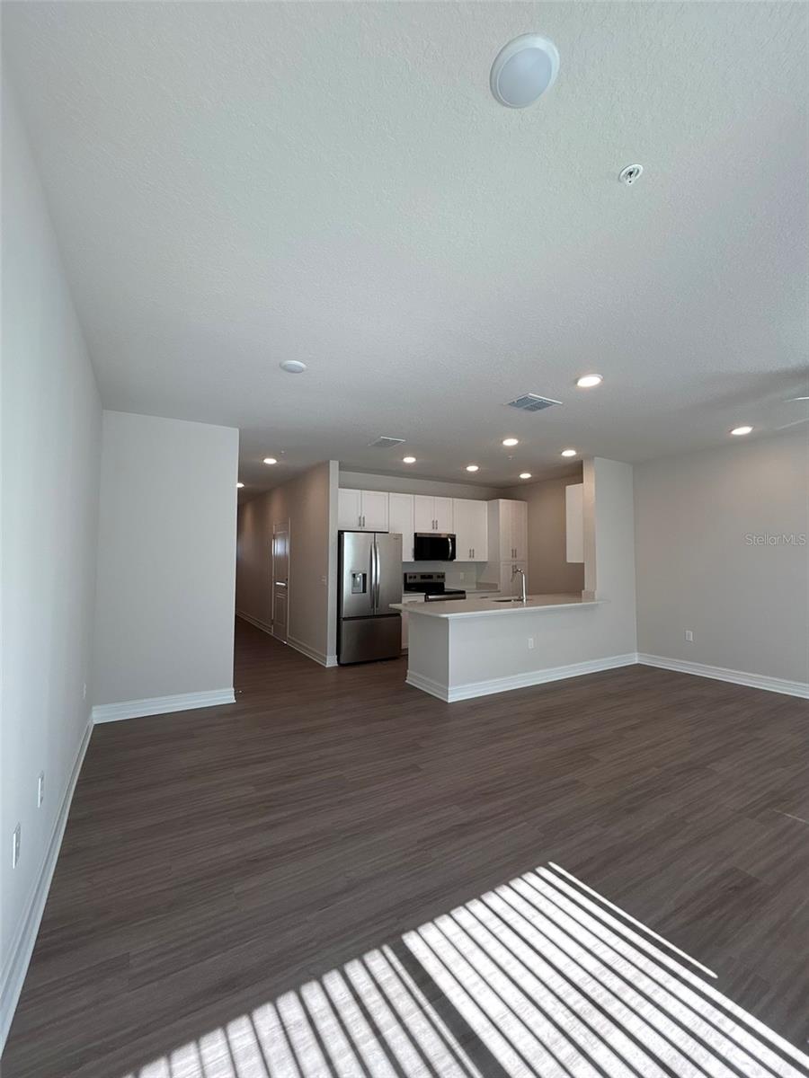 Image 2 of 25 For 1001 Caroline Street 1-02