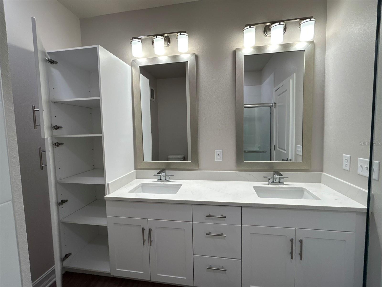 Image 22 of 25 For 1001 Caroline Street 1-02