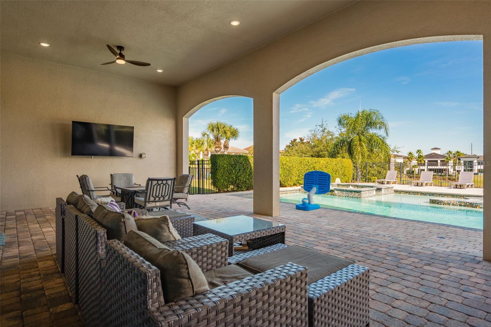 Image 28 of 100 For 415 Muirfield Loop