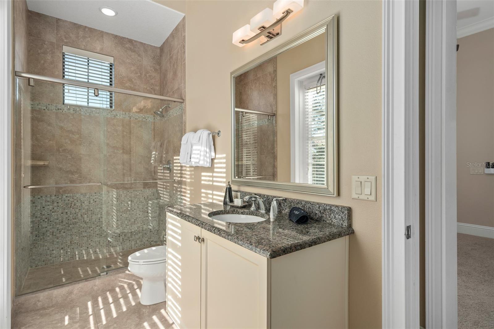 Image 76 of 100 For 415 Muirfield Loop