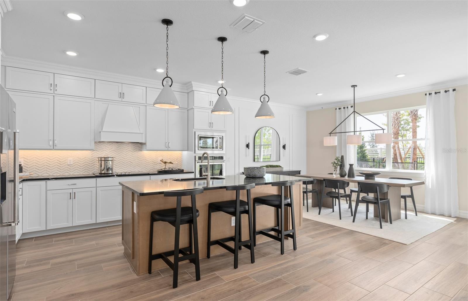 Image 15 of 43 For 6798 Willow View Avenue