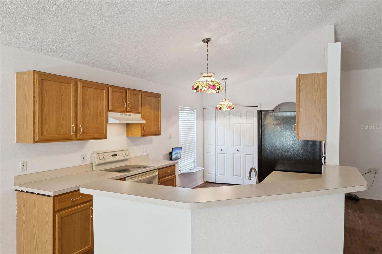 Image 11 of 41 For 446 Regal Downs Circle