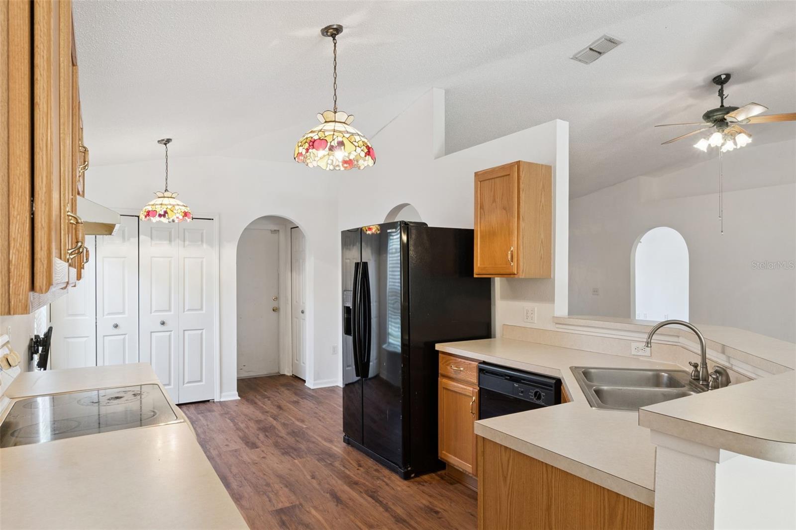 Image 15 of 41 For 446 Regal Downs Circle