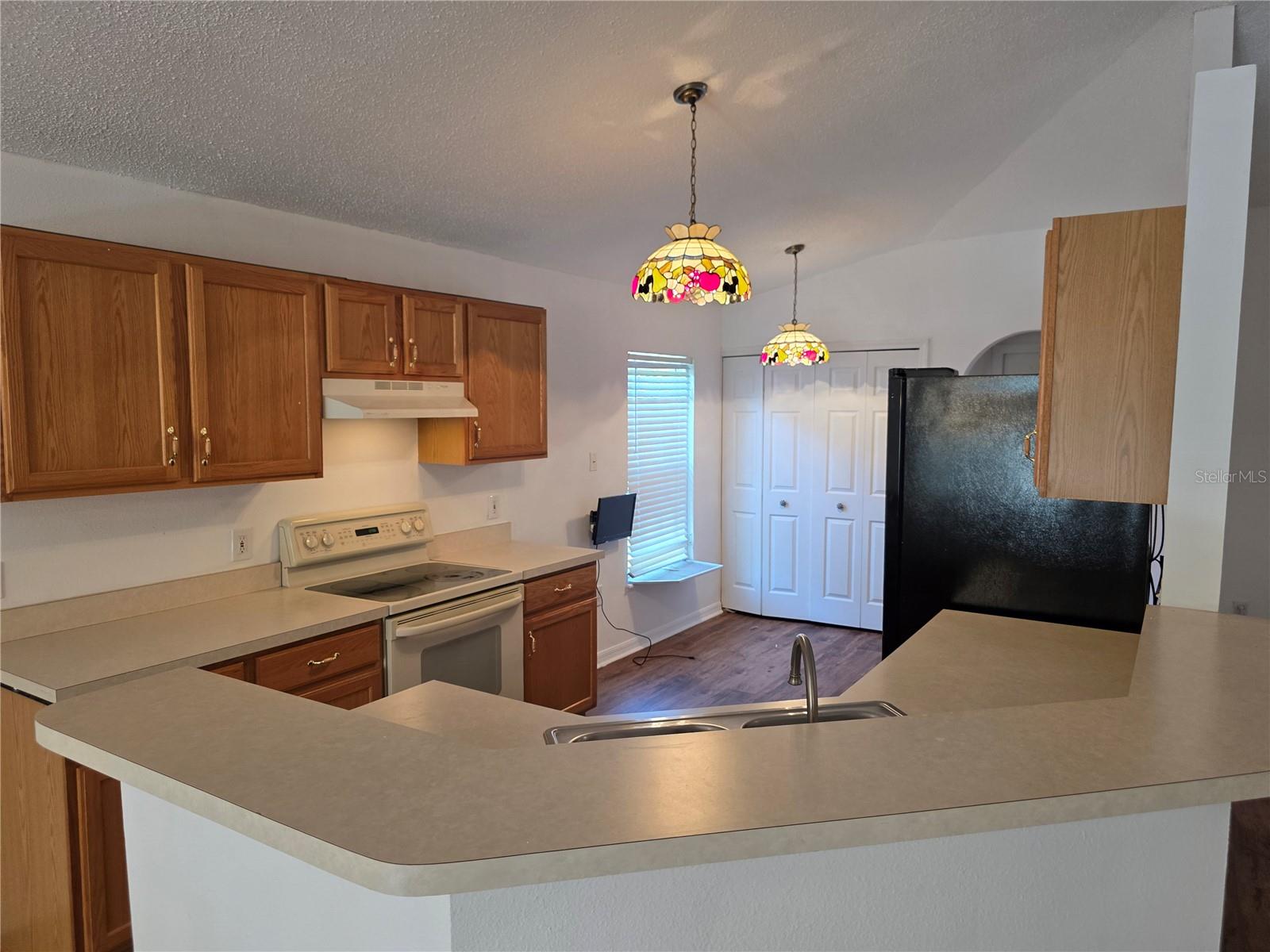 Image 7 of 41 For 446 Regal Downs Circle