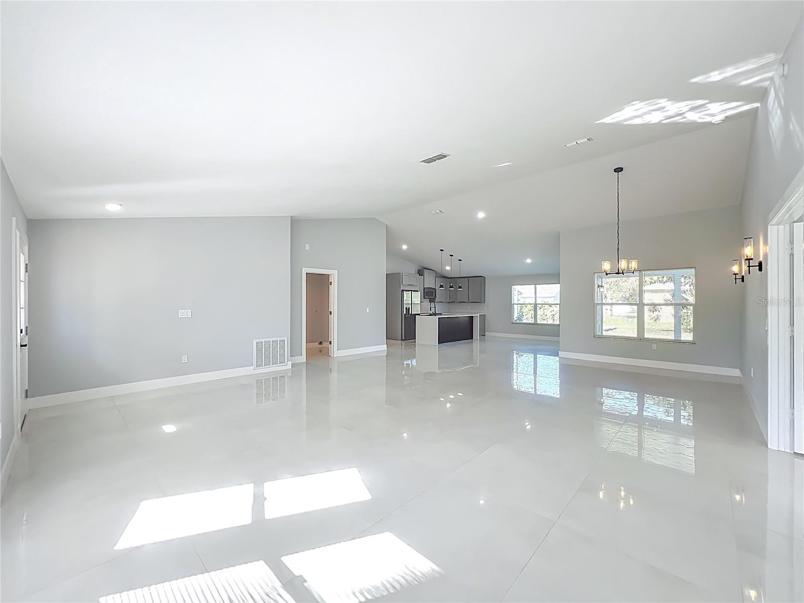 Image 12 of 70 For 1911 Academy Street Ne