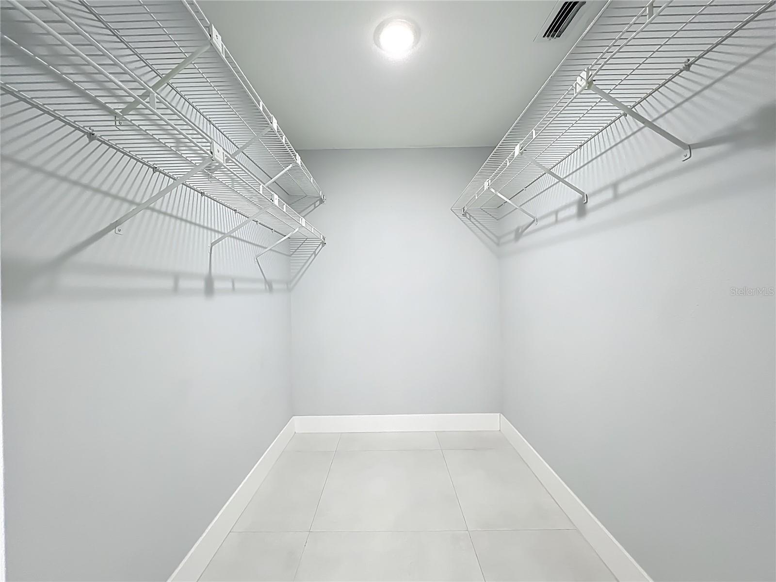 Image 26 of 70 For 1911 Academy Street Ne