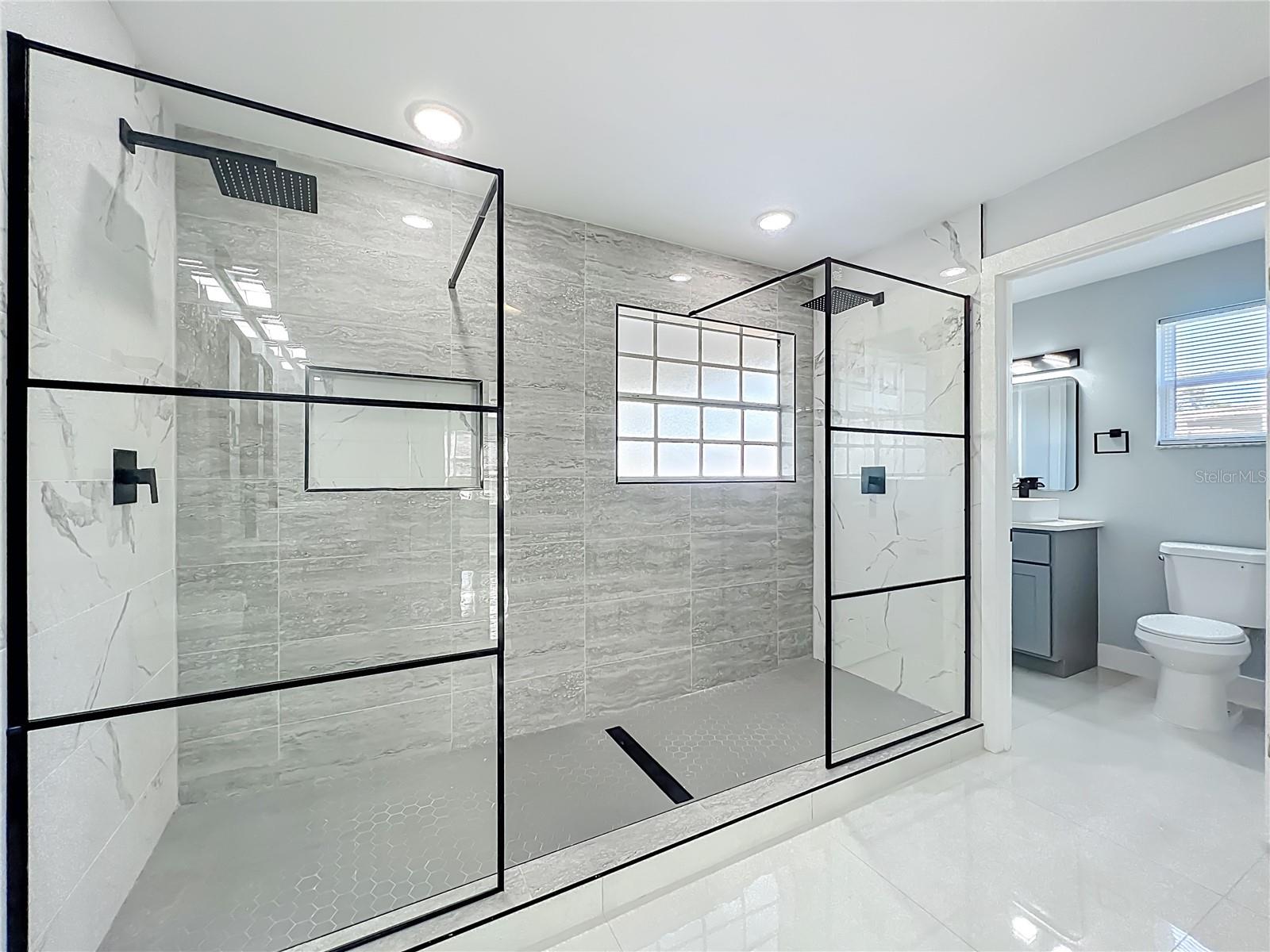 Image 28 of 70 For 1911 Academy Street Ne