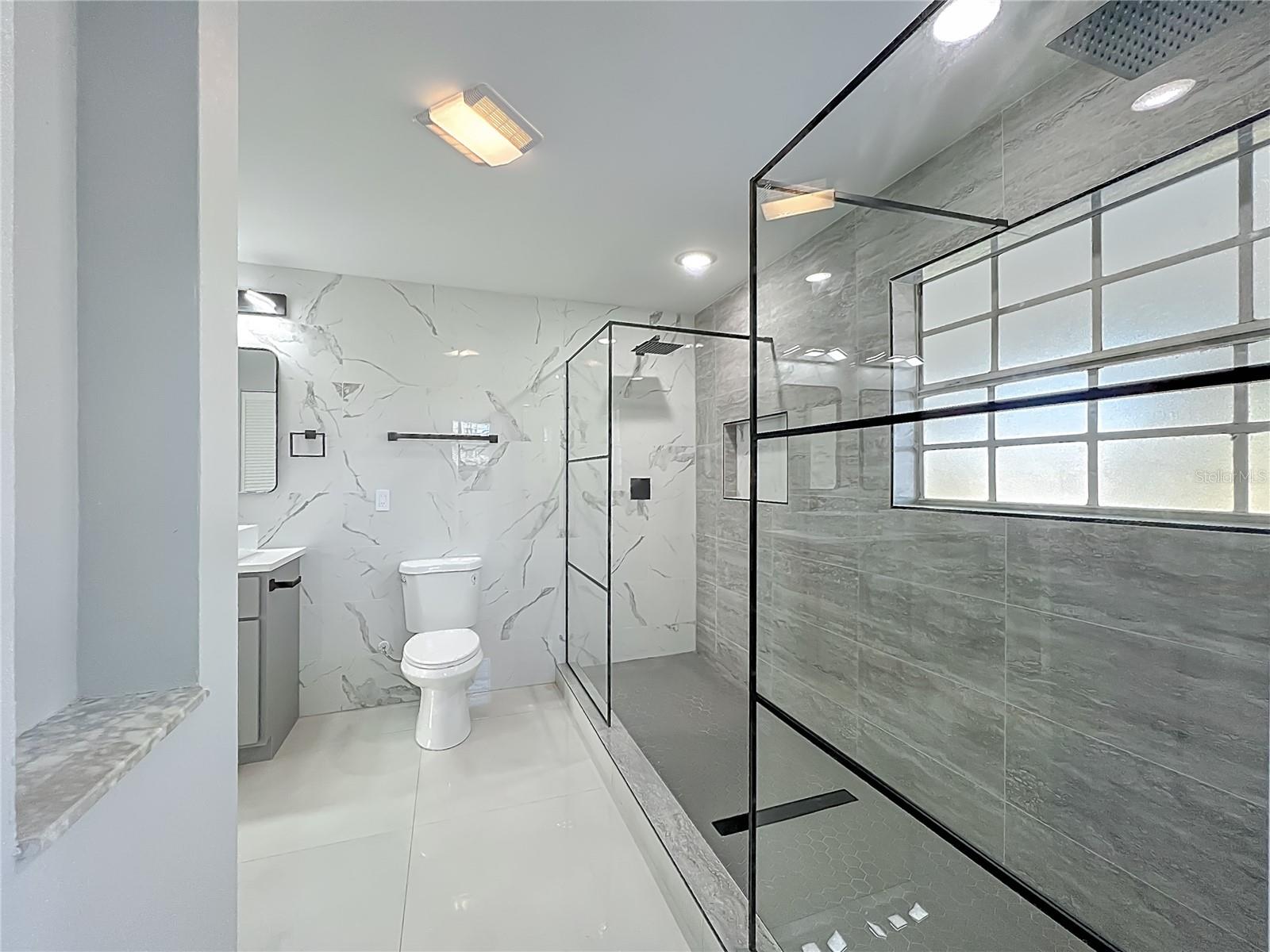 Image 32 of 70 For 1911 Academy Street Ne