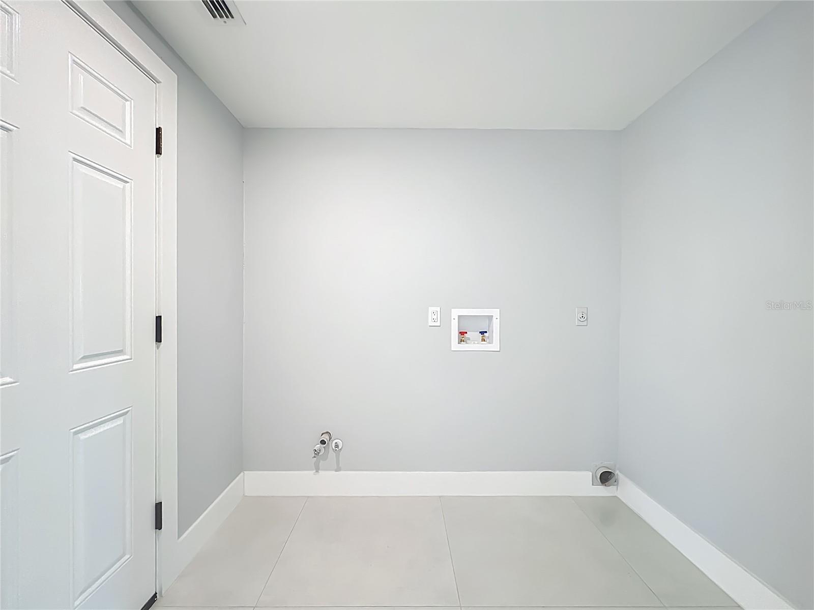 Image 48 of 70 For 1911 Academy Street Ne