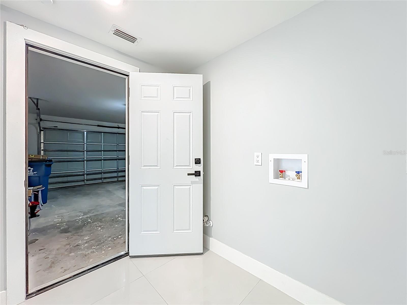 Image 49 of 70 For 1911 Academy Street Ne