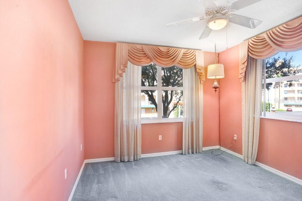 Image 14 of 24 For 6475 Shoreline Drive 5101