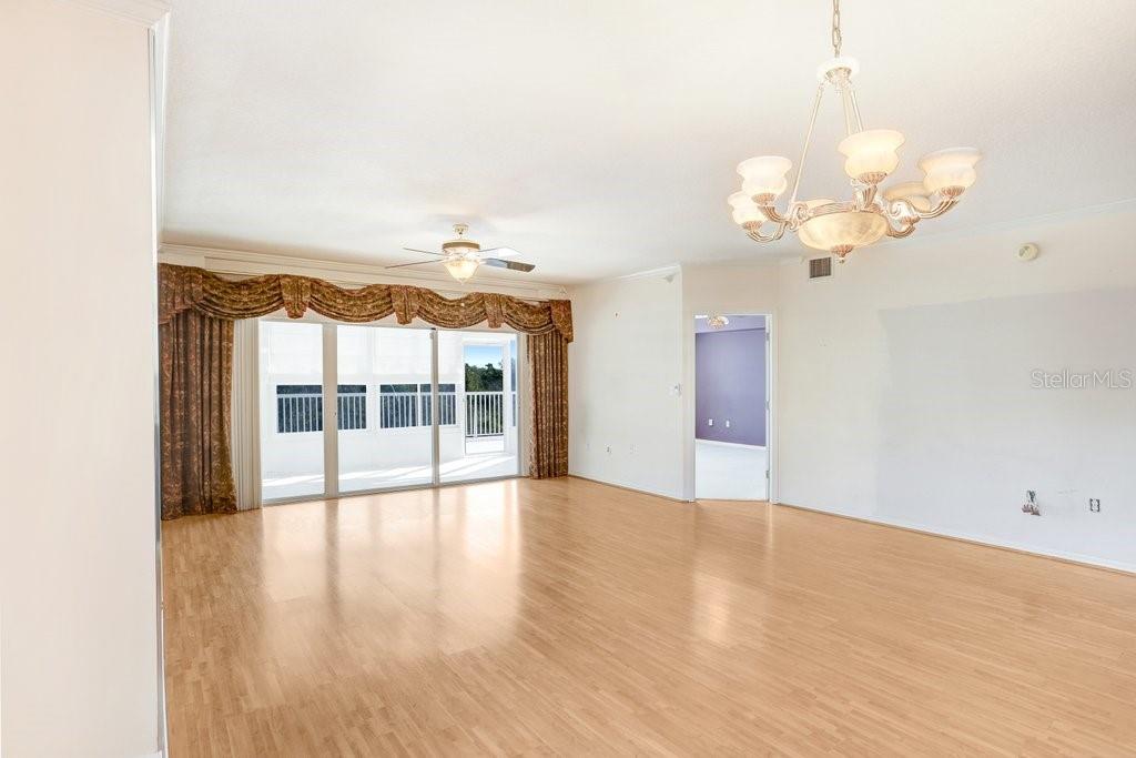 Image 6 of 24 For 6475 Shoreline Drive 5101