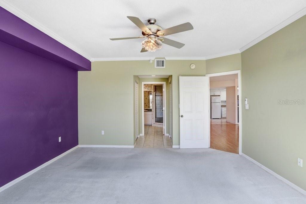 Image 9 of 24 For 6475 Shoreline Drive 5101