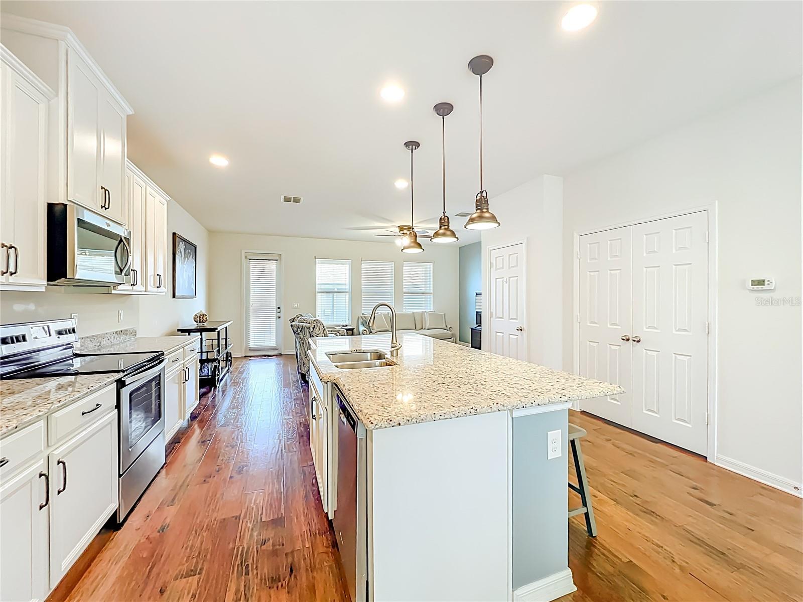 Image 11 of 43 For 8105 Red Stopper Lane