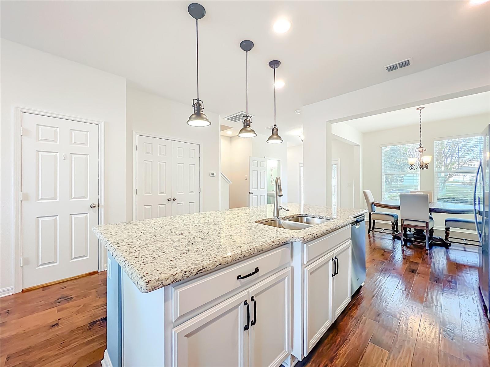 Image 12 of 43 For 8105 Red Stopper Lane