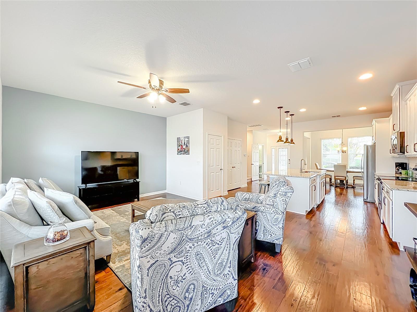 Image 16 of 43 For 8105 Red Stopper Lane