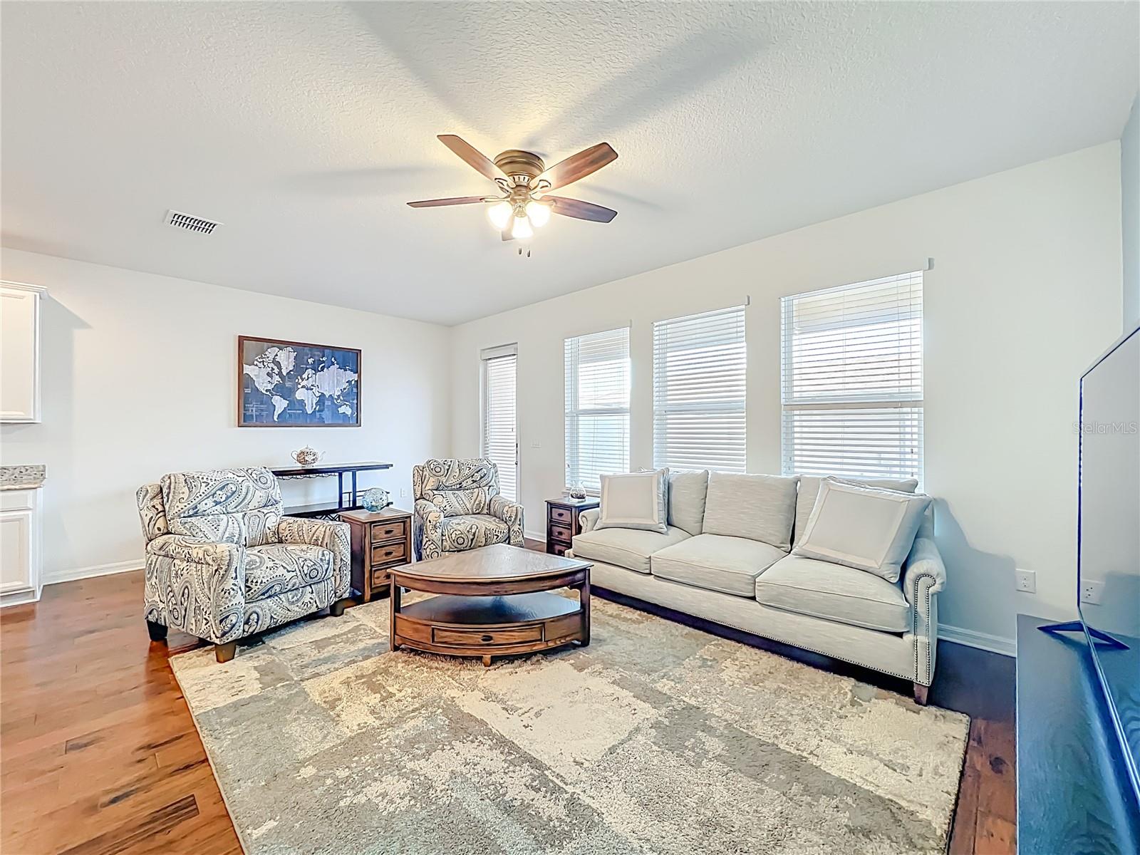 Image 18 of 43 For 8105 Red Stopper Lane