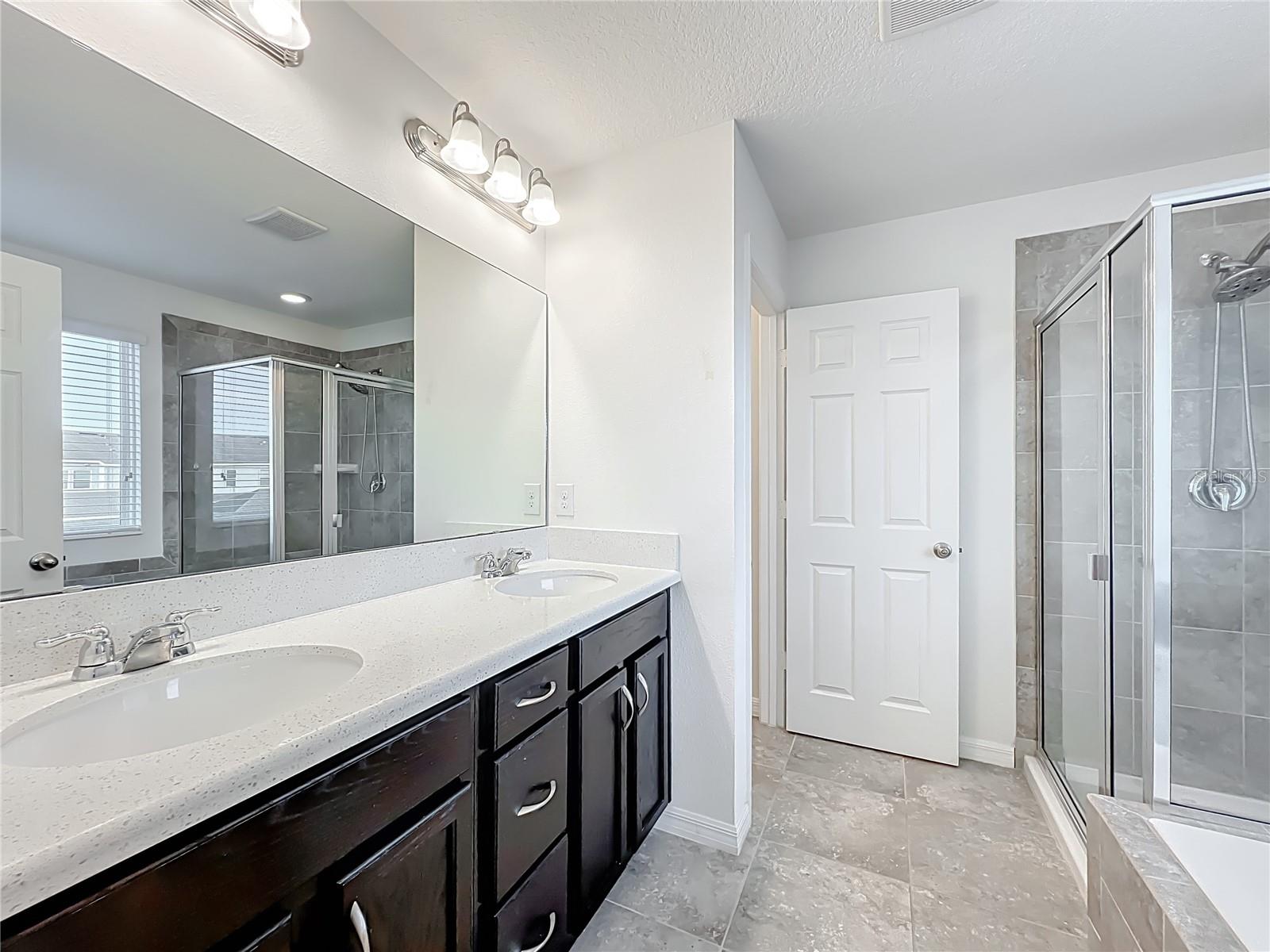 Image 23 of 43 For 8105 Red Stopper Lane