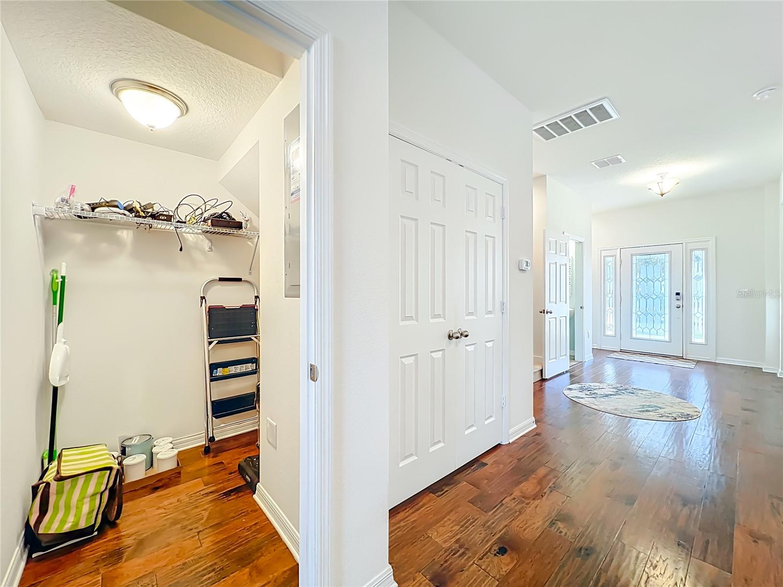 Image 32 of 43 For 8105 Red Stopper Lane