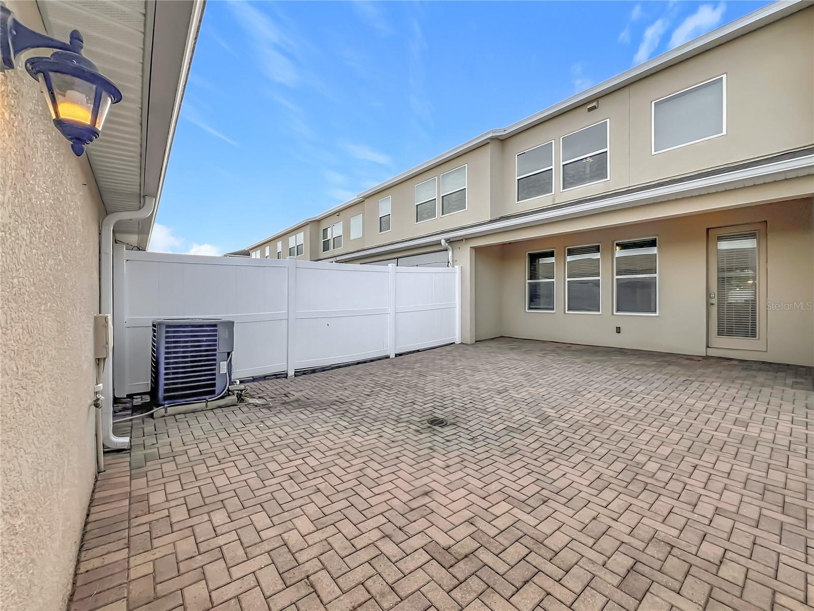 Image 36 of 43 For 8105 Red Stopper Lane