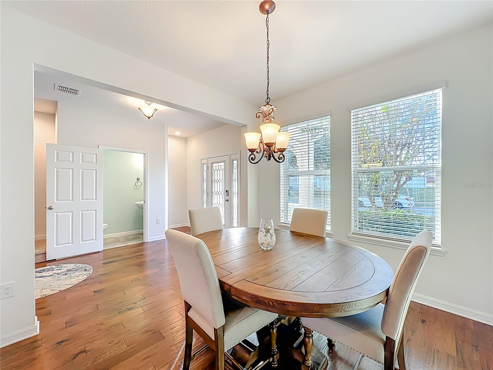 Image 9 of 43 For 8105 Red Stopper Lane