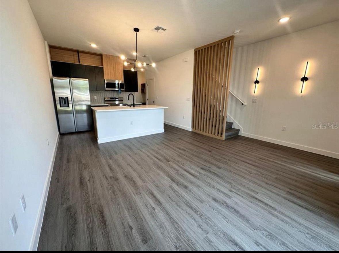 Image 5 of 18 For 3255 Sustainable Way