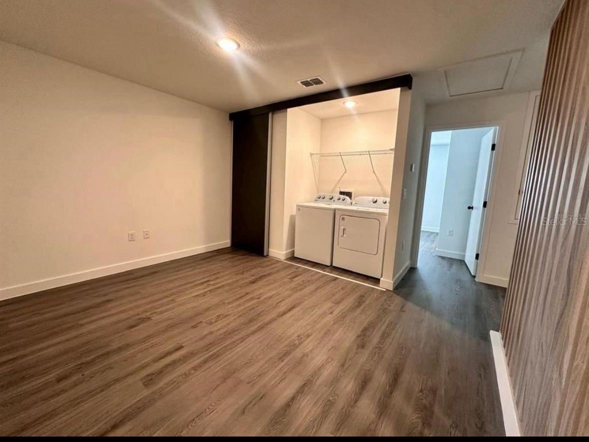 Image 9 of 18 For 3255 Sustainable Way