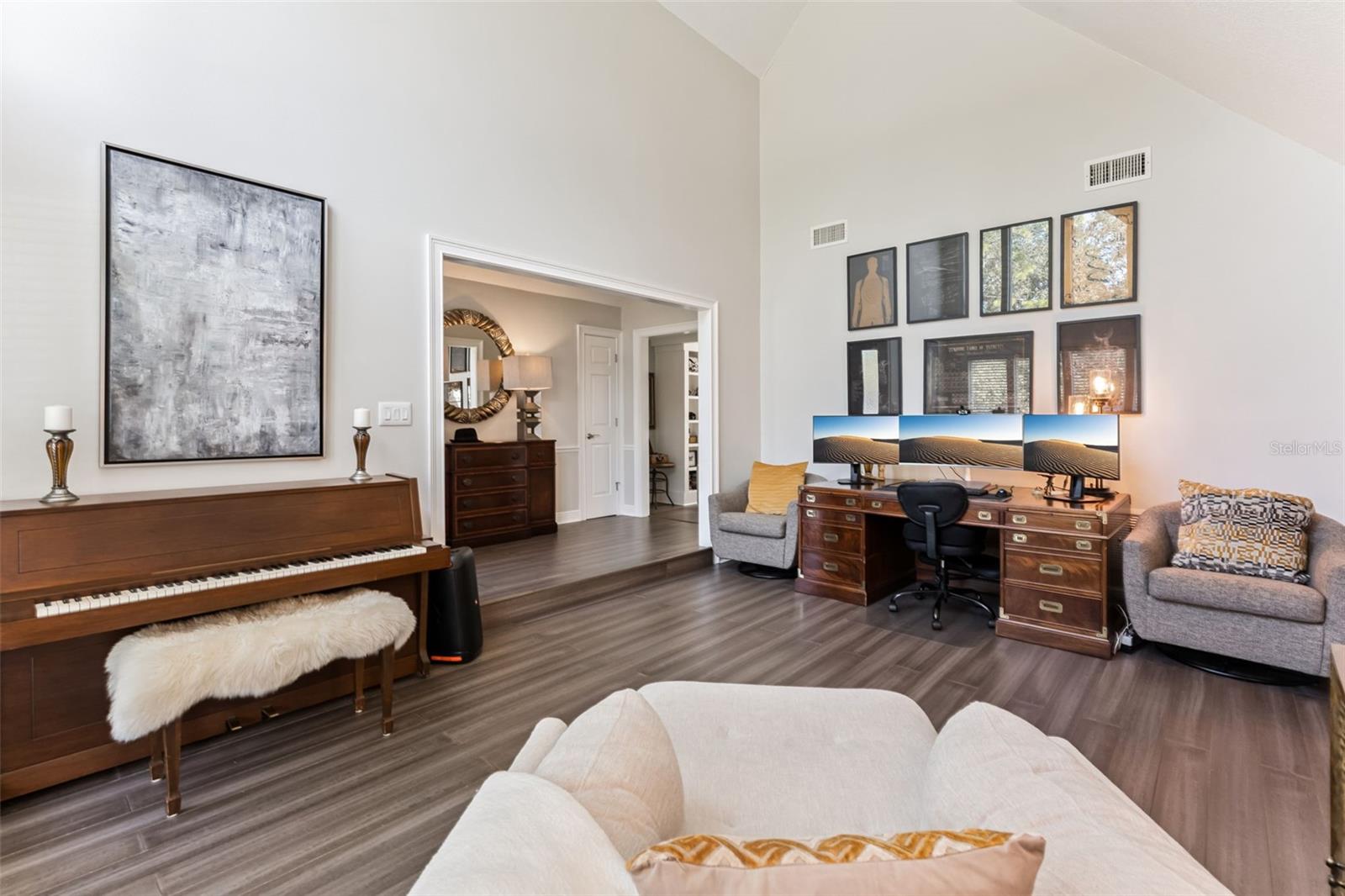 Image 4 of 30 For 478 Wild Oak Circle