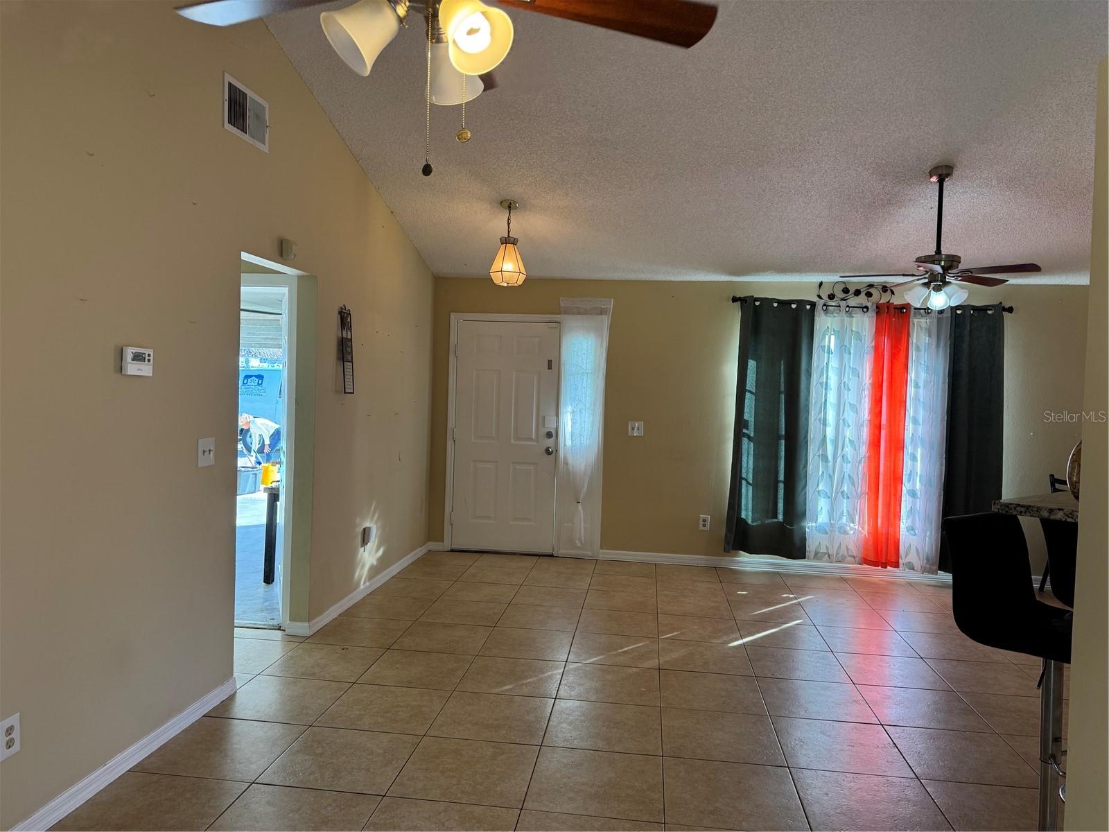 Image 12 of 36 For 1806 Peakview Court